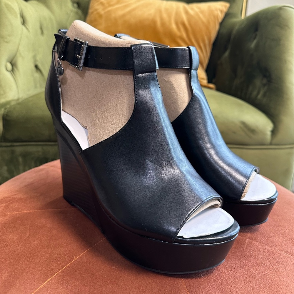 NEW! Guess Black GFRorie Wedges - Picture 2 of 16